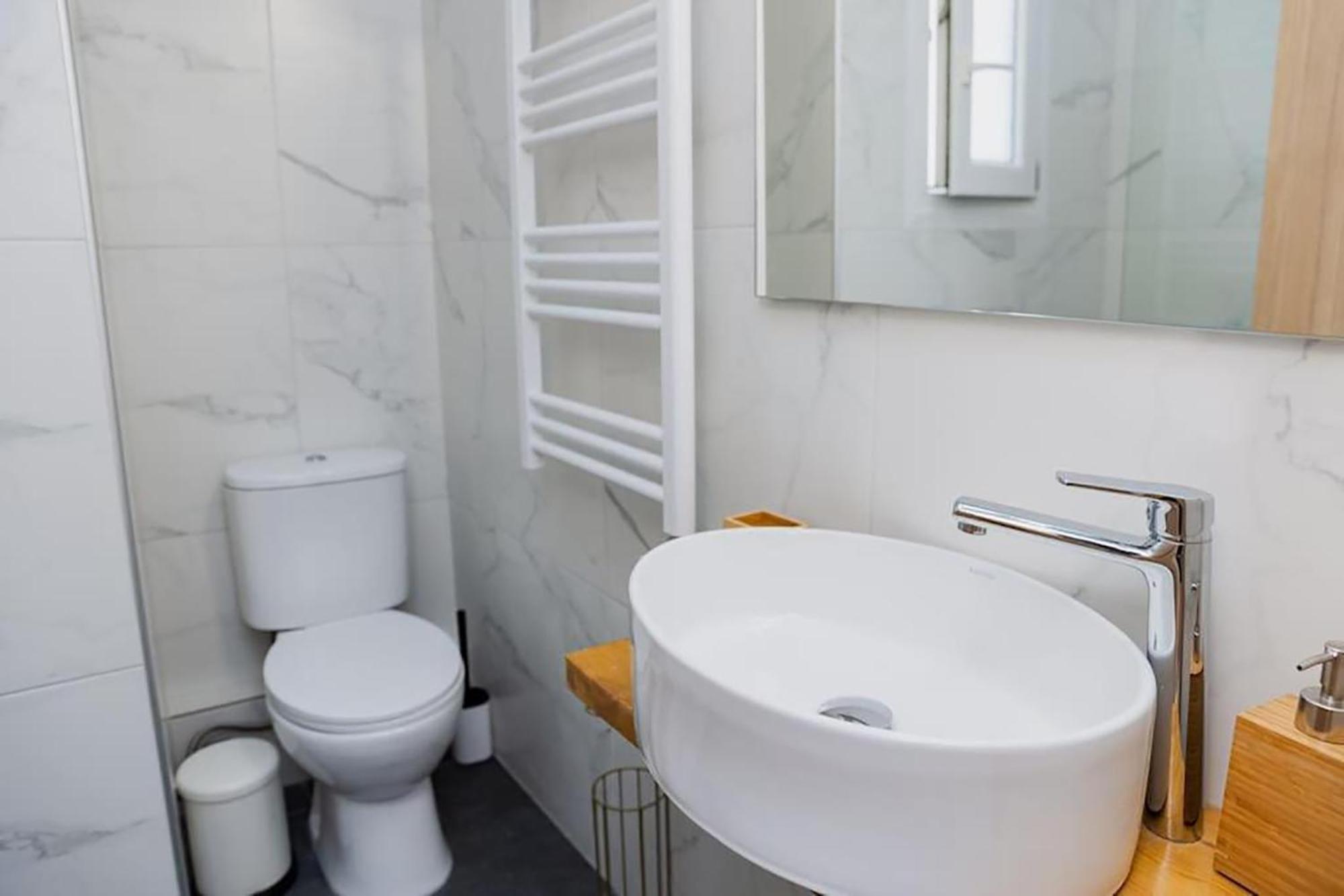 Apartment Debbie's δίπλα στο νερό !