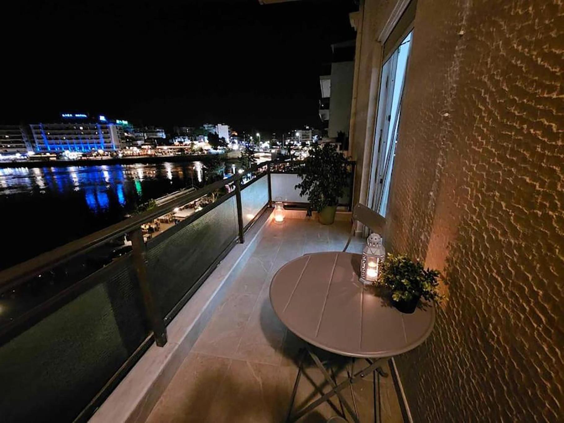 Apartment Debbie's δίπλα στο νερό !