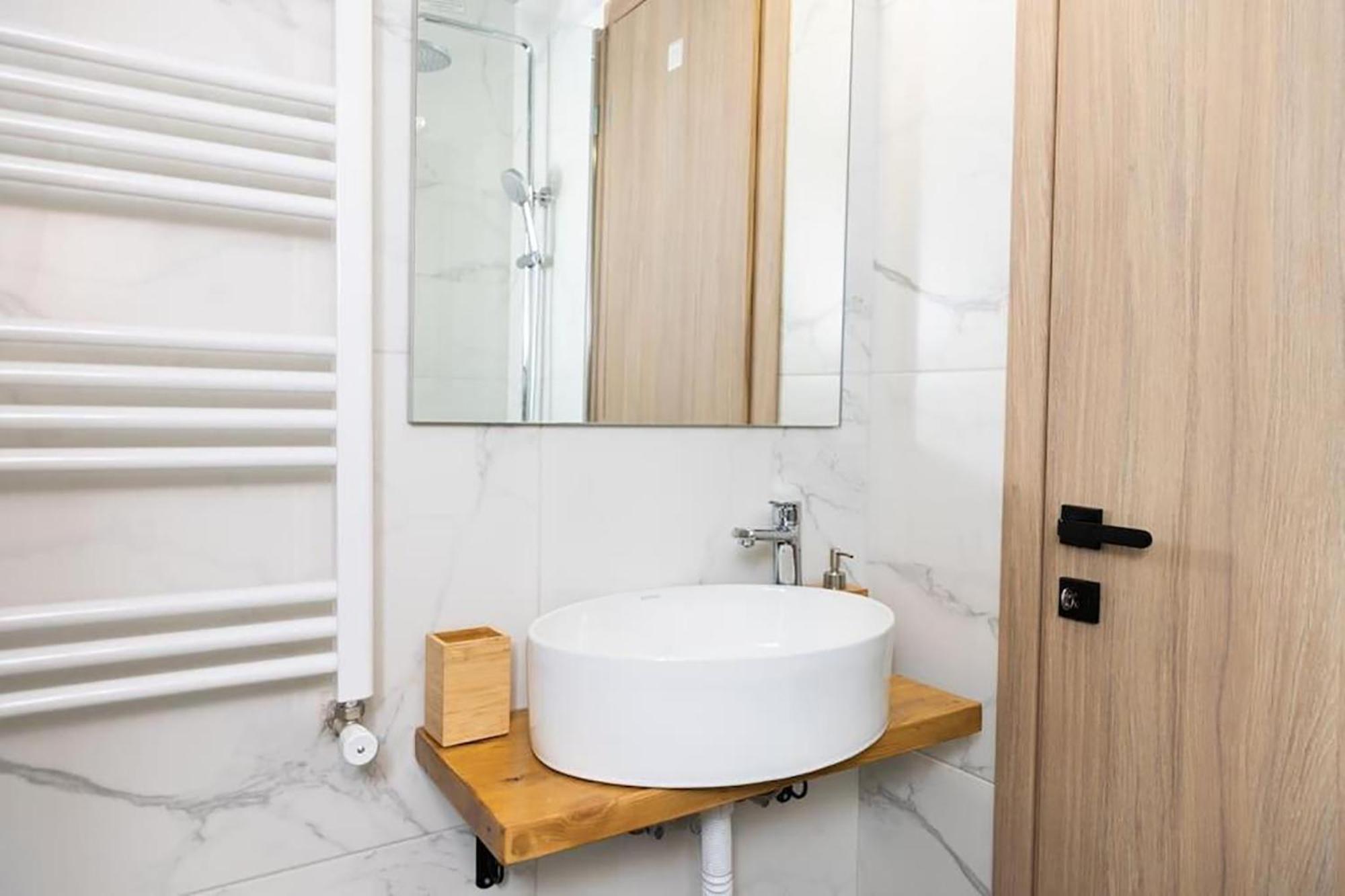 Apartment Debbie's δίπλα στο νερό !
