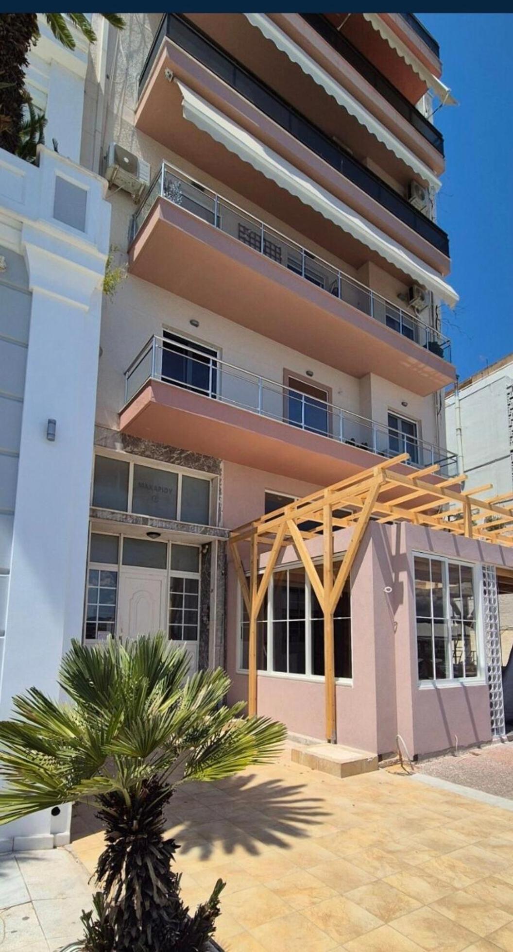 Apartment Debbie's δίπλα στο νερό ! *